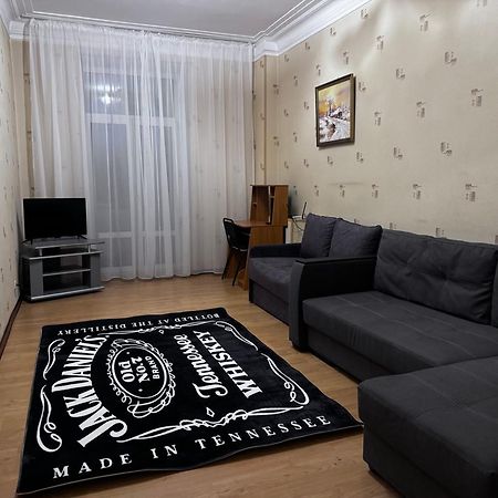 Apartments On Bolshaya Morskaya 65 Mikolajiv Kültér fotó